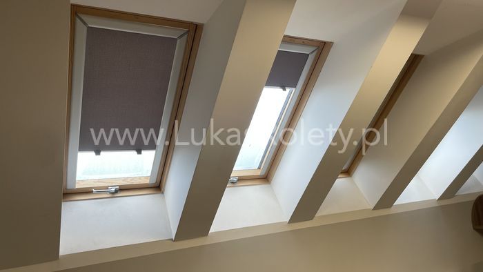 Rolety na okna dachowe