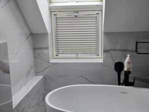 żaluzje na okna dachowe