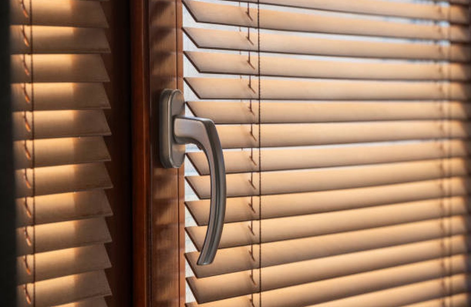 Galeria Żaluzje drewniane poziome drewno 50 06-10-2021 łódź 01042032 Żaluzje drewniane Łódź